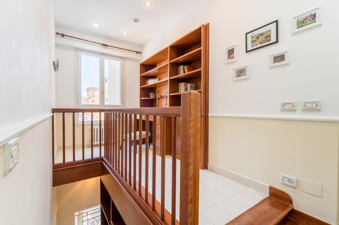 Elizabeth Penthouse, Charmy In Little London 10 Min From The Center Rom