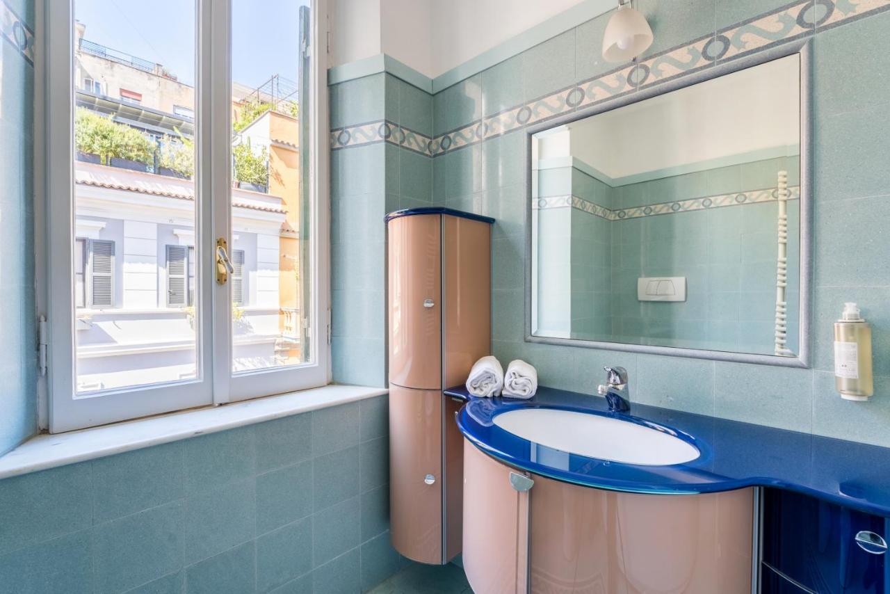 Elizabeth Penthouse, Charmy In Little London 10 Min From The Center Apartment Rom